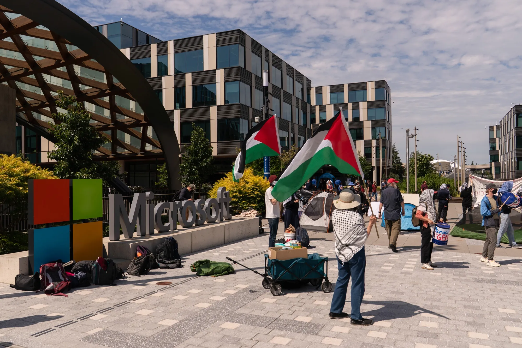 Протести в Microsoft через зв’язки з Ізраїлем: співпраця з ФБР і криза довіри